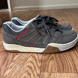 Early 2000's Vans Armbruster Skate Shoe
